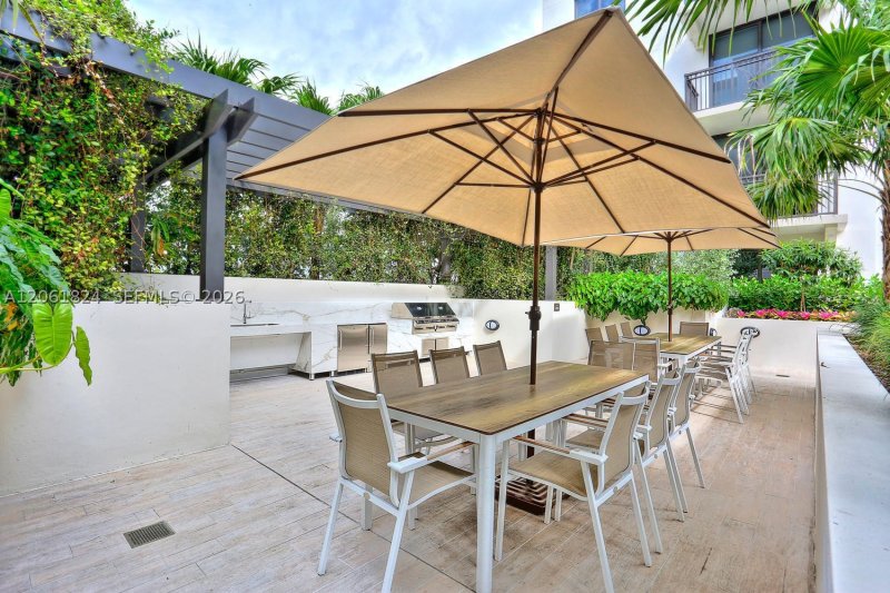 Alquiler de apartamento en Merrick Manor 827