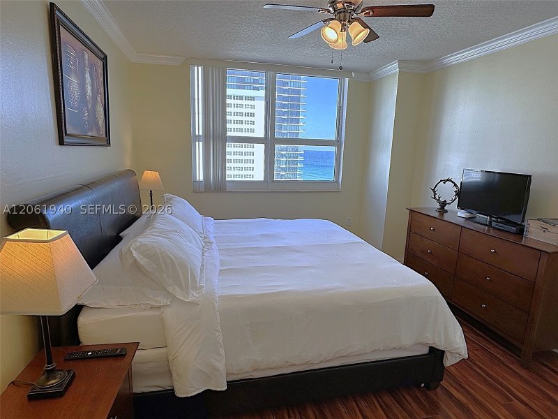 Apartment for rent at 2080 Ocean Drive 1606