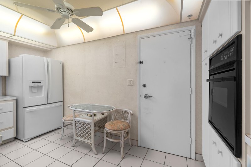 Condo for sale at Coral Ridge Towers North 618
