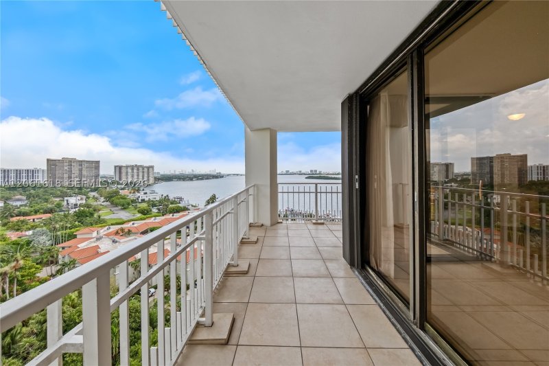 Alquiler de apartamento en Towers of Quayside 4 1405