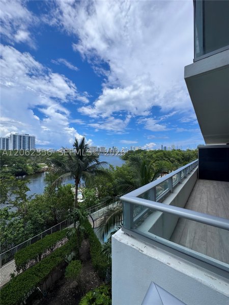 Comprar apartamento en The Harbour 305