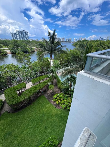 Comprar apartamento en The Harbour 305