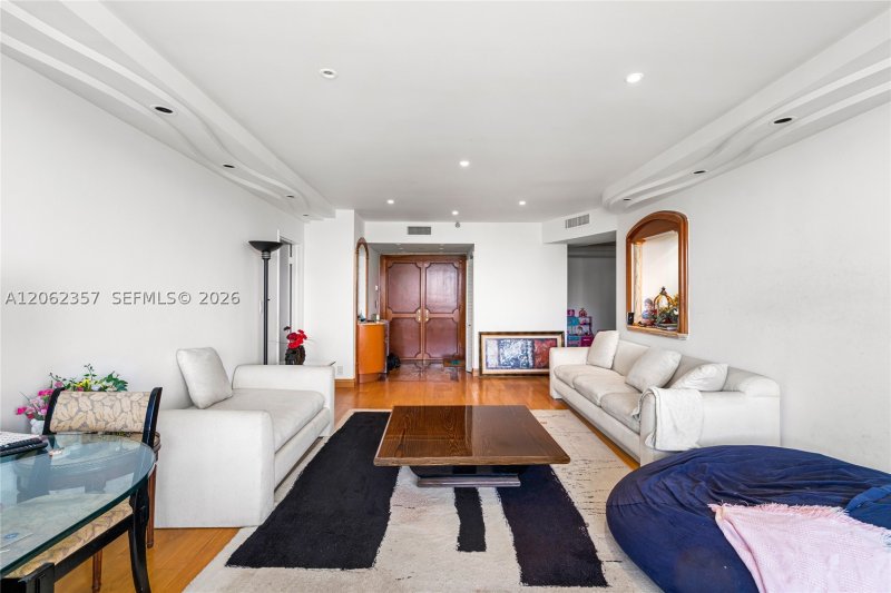 Comprar apartamento en Hamptons West 909