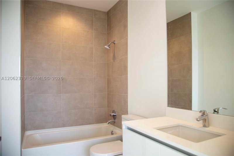 Alquiler de apartamento en Eleven in the Roads 202