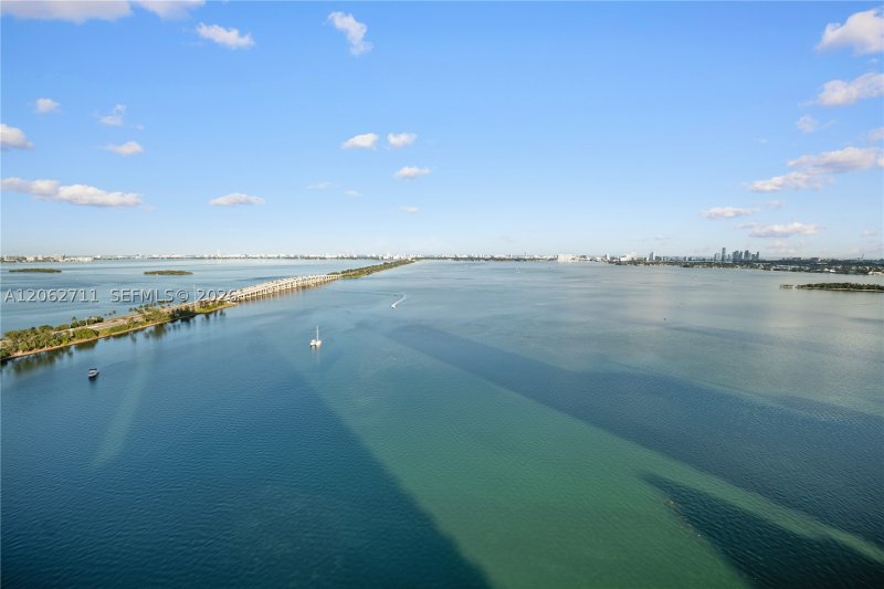 Comprar apartamento no One Paraiso 2805