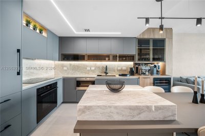 One Paraiso Apt #2805