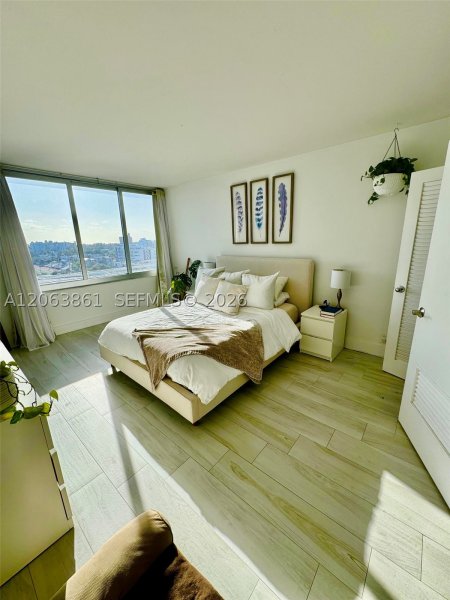 Alquiler de apartamento en Mirador North Tower 908