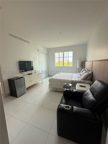 Condo for sale at St Tropez 1-TH403