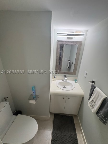 Alquiler de apartamento en Bayview Towers A1409