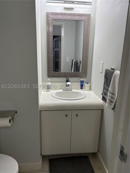 Alquiler de apartamento en Bayview Towers A1409