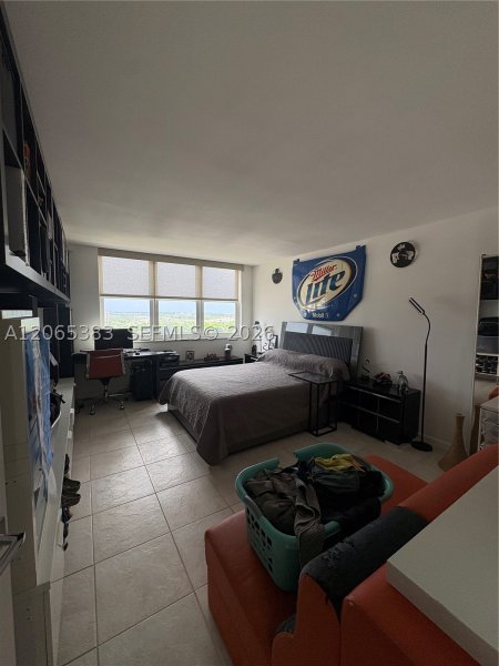 Alquiler de apartamento en Bayview Towers A1409