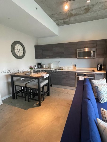 Comprar apartamento no Centro Condo 2406