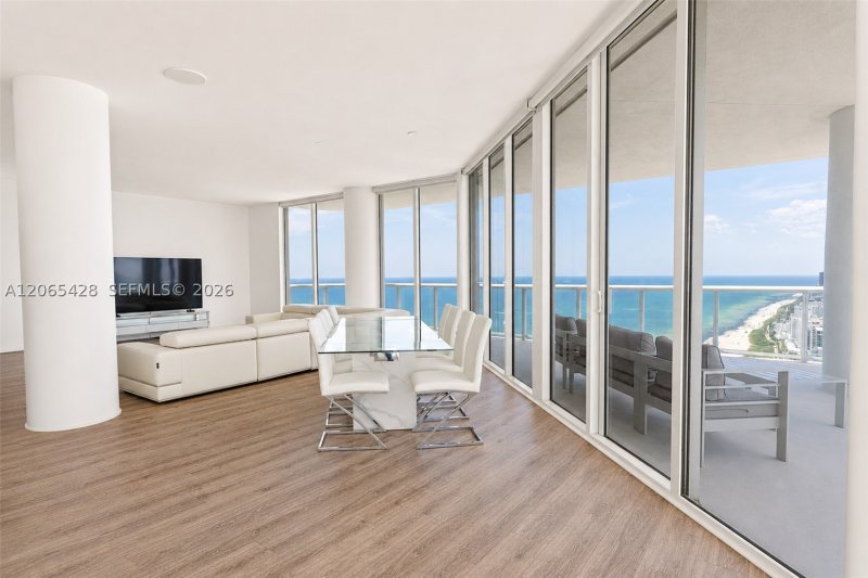 Aluguel de apartamento no Akoya TS-07