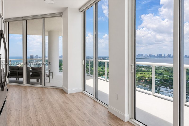 Aluguel de apartamento no Akoya TS-07