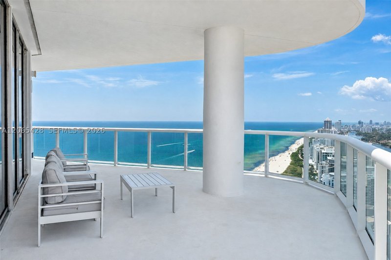 Aluguel de apartamento no Akoya TS-07