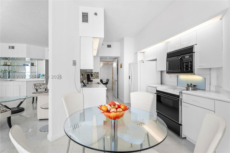 Aluguel de apartamento no Oceania 3 PH35C