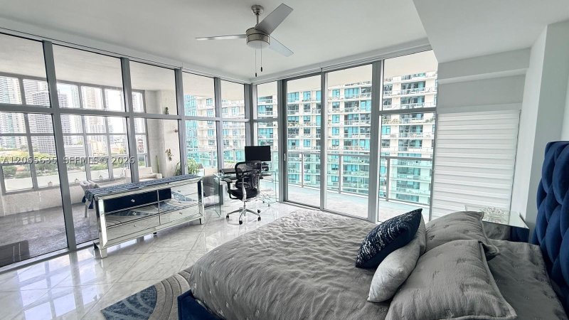 Alquiler de apartamento en Midtown Miami 4 H1102