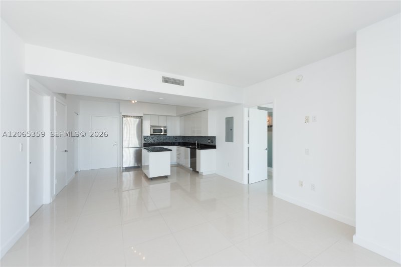 Aluguel de apartamento no Mint at Riverfront 2812
