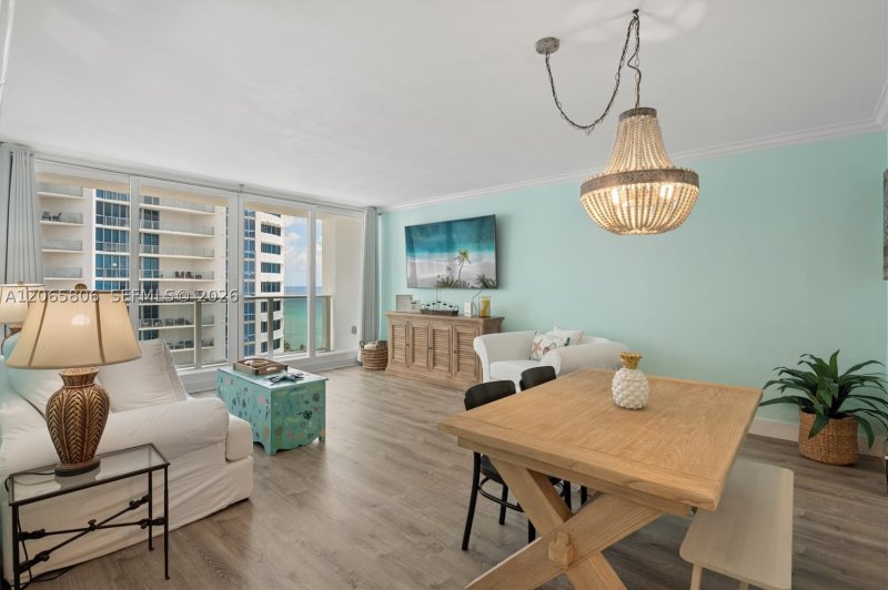 Aluguel de apartamento no Alexander Towers 1208