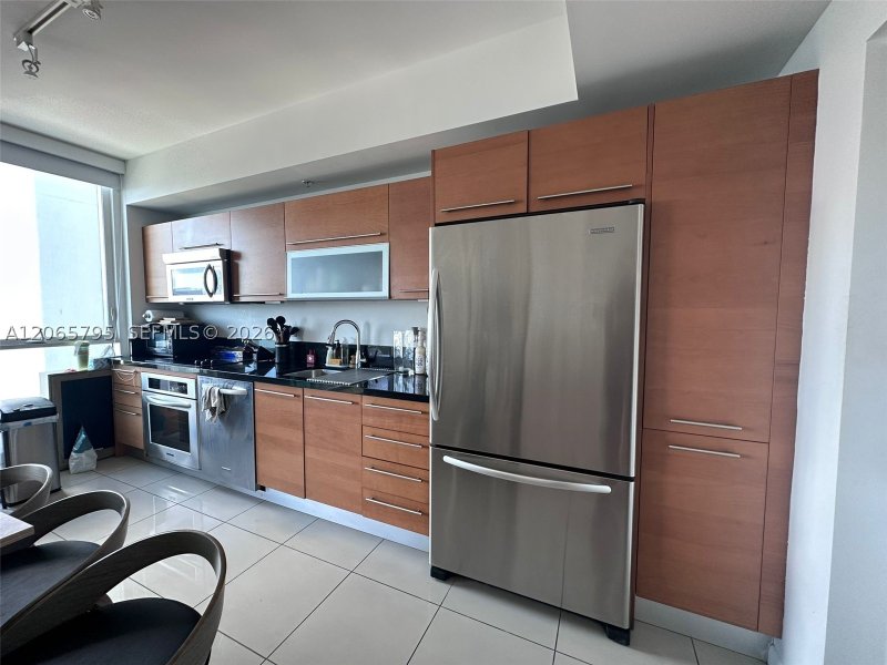 Condo for sale at Vizcayne Everglades On The Bay 3707