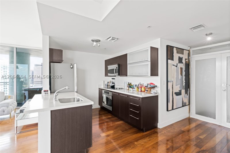 Condo for sale at The Ivy 3504