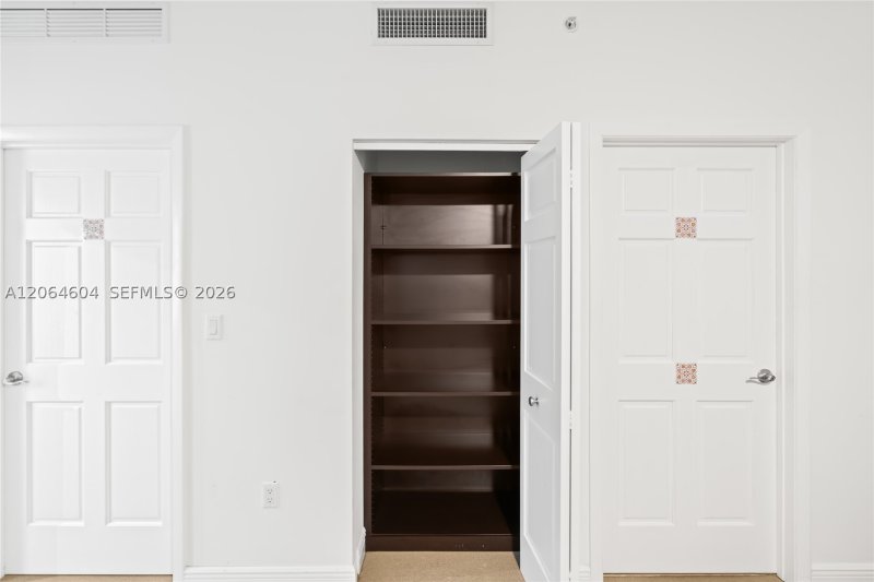 Condo for sale at The Ivy 3504