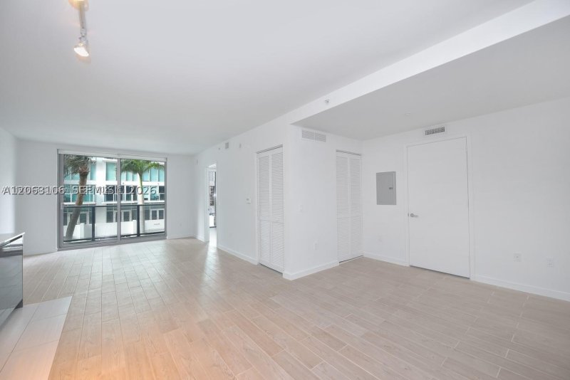 Comprar apartamento no MyBrickell Condo 406