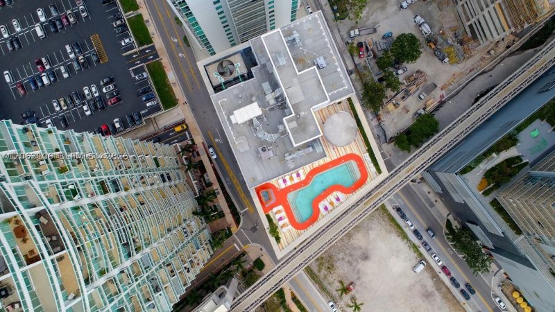 Comprar apartamento no MyBrickell Condo 406