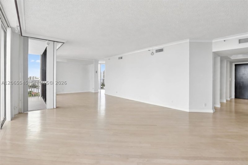 Comprar apartamento no Hamptons West 1801