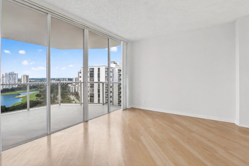 Comprar apartamento no Hamptons West 1801