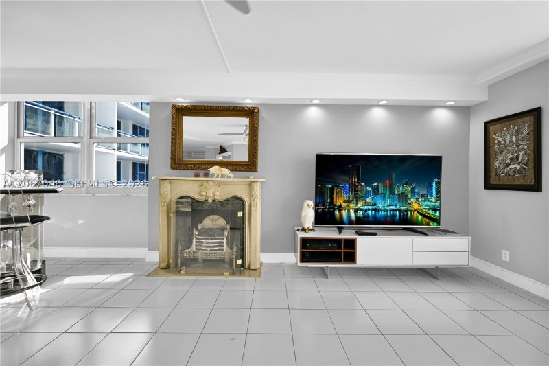 Condo for sale at Parker Plaza Estates 2027