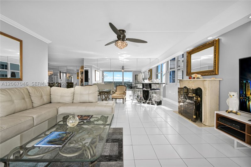 Condo for sale at Parker Plaza Estates 2027