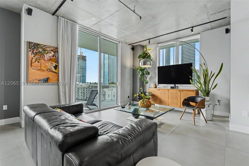 Alquiler de apartamento en Uptown Lofts 1004