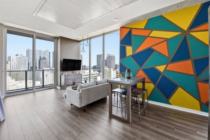 Comprar apartamento no Centro Condo 1910