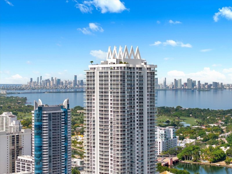 Alquiler de apartamento en Akoya 3901
