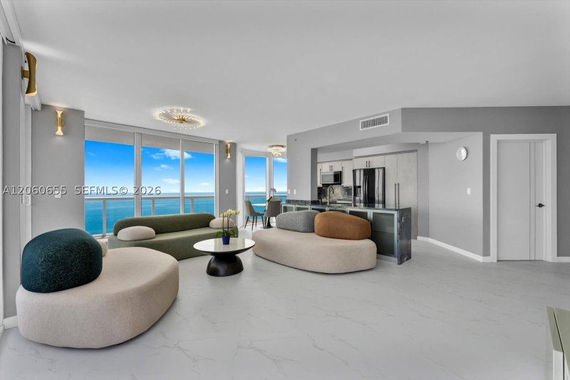 Alquiler de apartamento en Akoya 3901