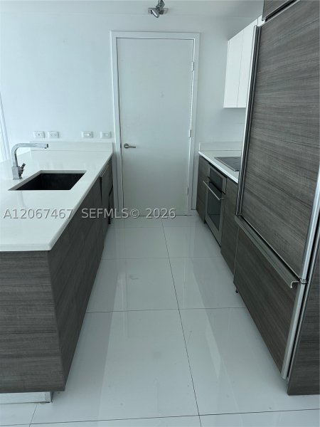 Aluguel de apartamento no 1100 Millecento 2708