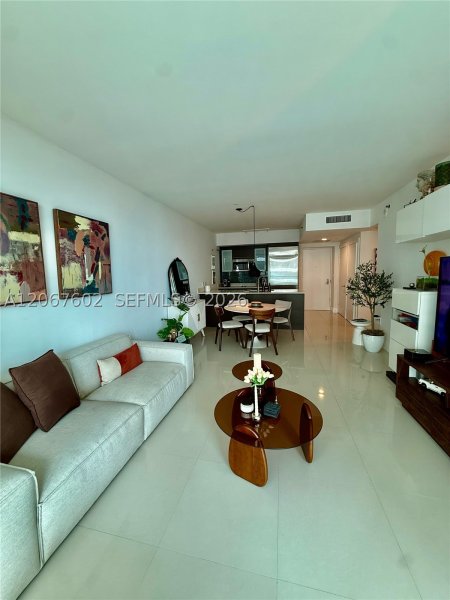 Aluguel de apartamento no 500 Brickell East Tower 2706