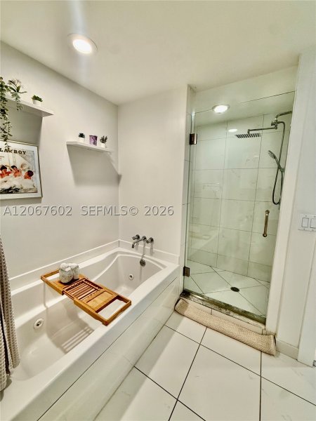 Aluguel de apartamento no 500 Brickell East Tower 2706