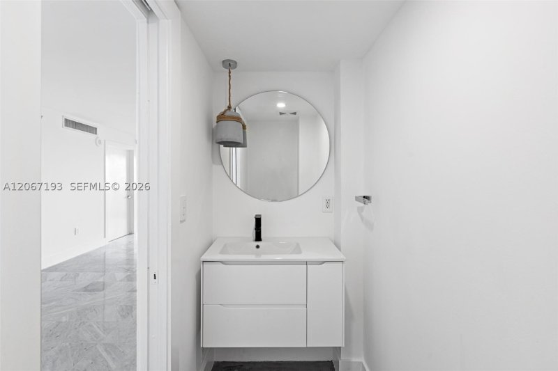 Condo for sale at The Collins Condo 1009