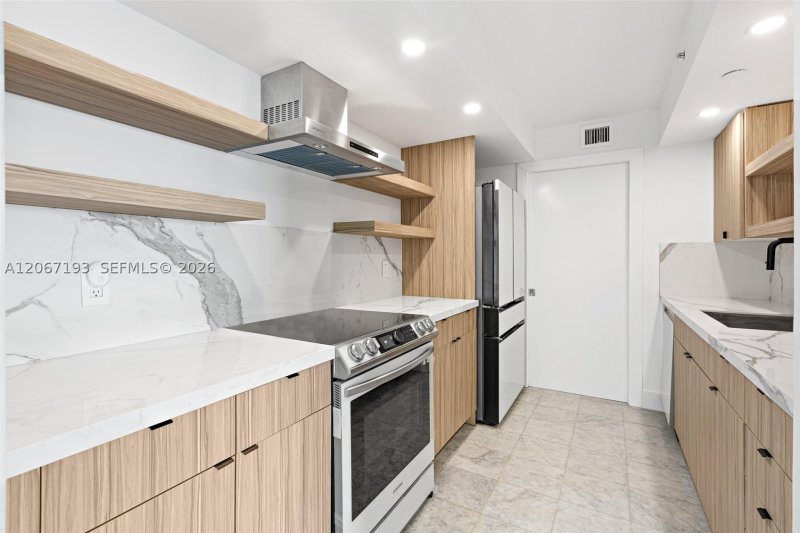 Condo for sale at The Collins Condo 1009