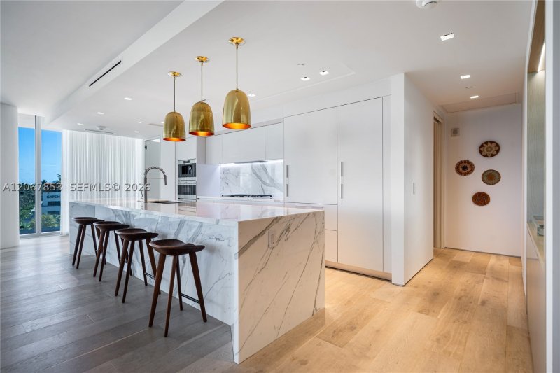 Aluguel de apartamento no One Ocean South Beach 406
