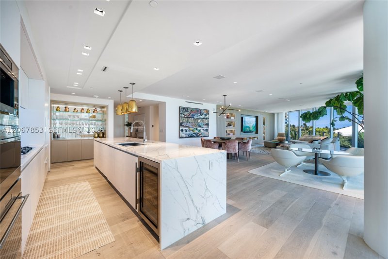 Aluguel de apartamento no One Ocean South Beach 406