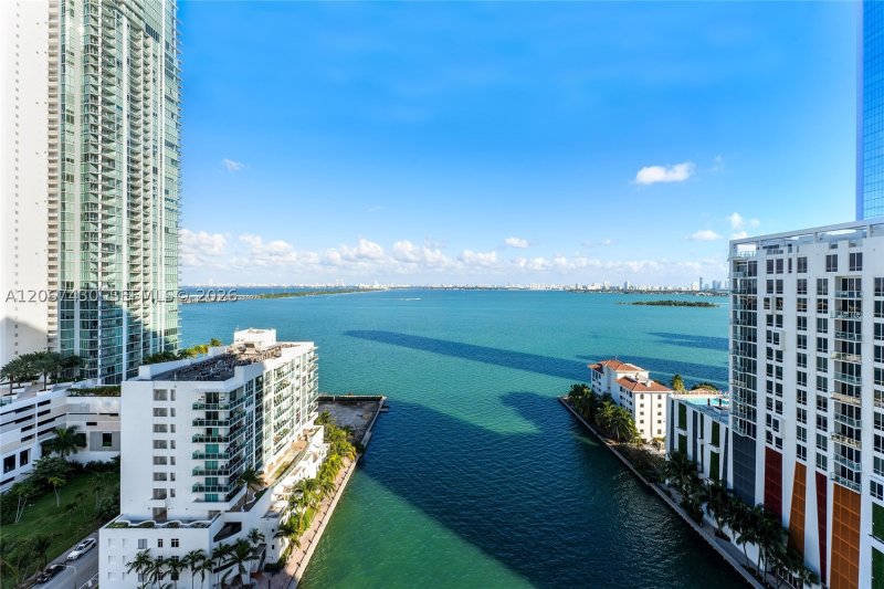 Comprar apartamento en Icon Bay 1803