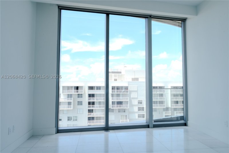Alquiler de apartamento en Una Residences at Brickell 1002