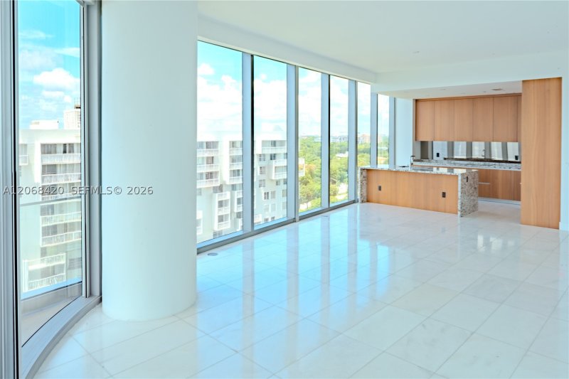 Alquiler de apartamento en Una Residences at Brickell 1002