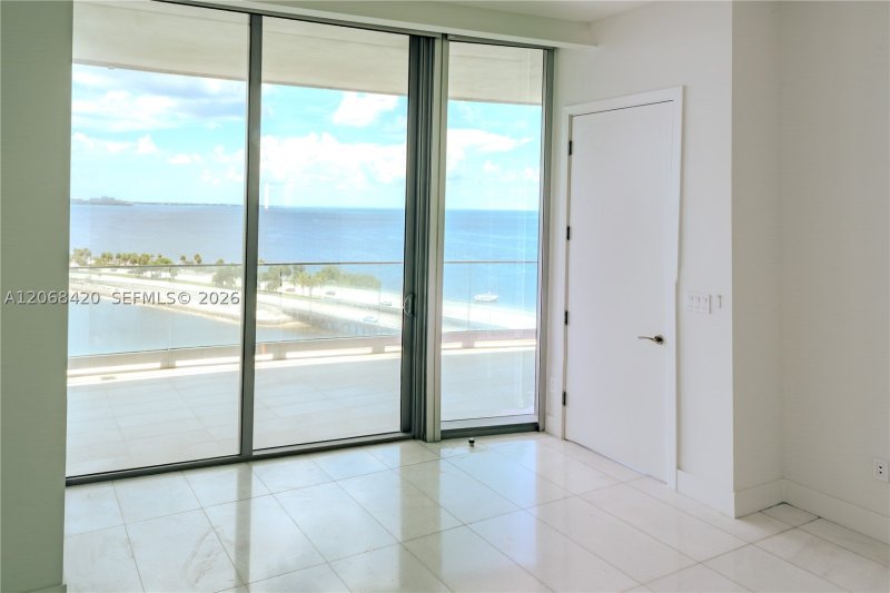 Alquiler de apartamento en Una Residences at Brickell 1002