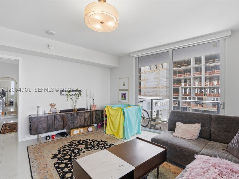 Alquiler de apartamento en Brickell Ten 1009