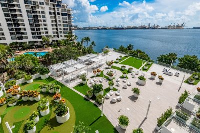 Isola Brickell Key Apt #809
