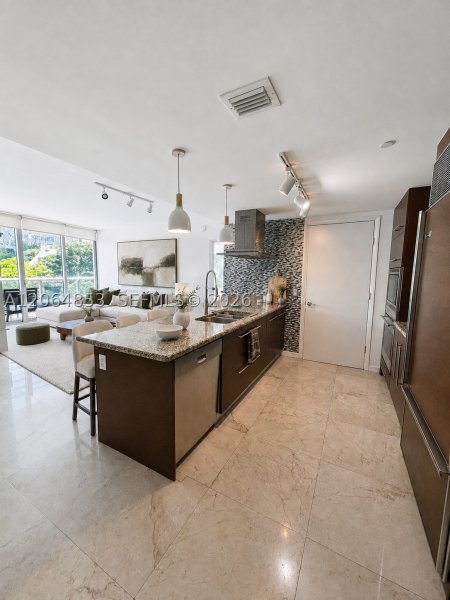 Comprar apartamento no Icon Brickell Tower II 411